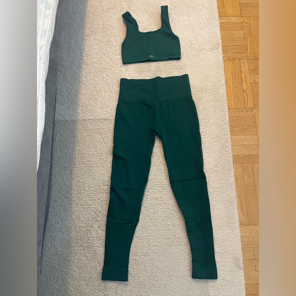 SET Active Forest Green High-Waist Leggings & Bra Top Set